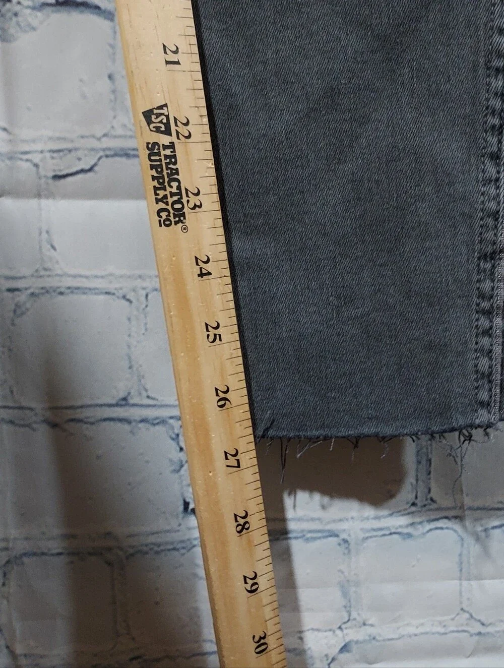 Veronica Beard Jeans 26/2 Debbie Skinny High Rise 5 Button Fly Distressed Hem